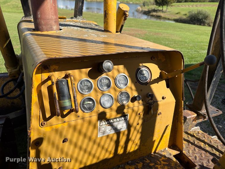image for item EX1068 Case D1150 dozer