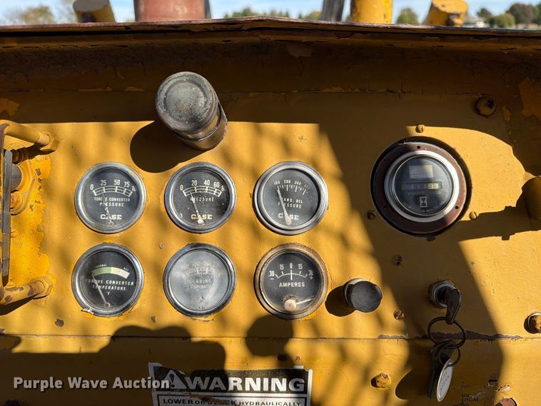 image for item EX1068 Case D1150 dozer
