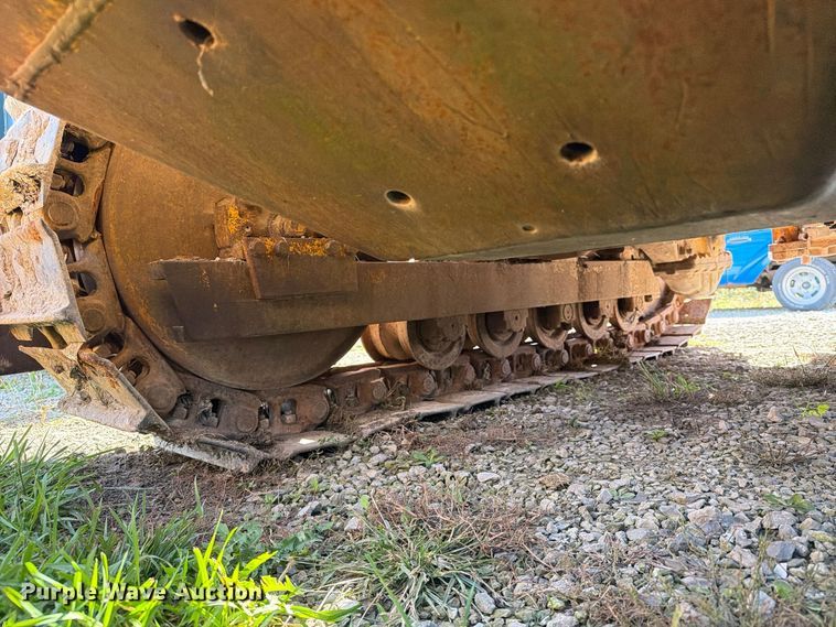 image for item EX1068 Case D1150 dozer