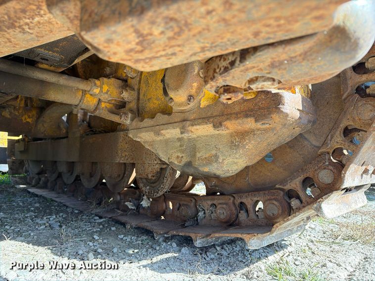 image for item EX1068 Case D1150 dozer