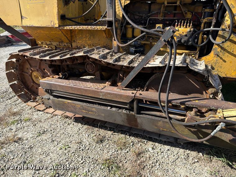 image for item EX1068 Case D1150 dozer