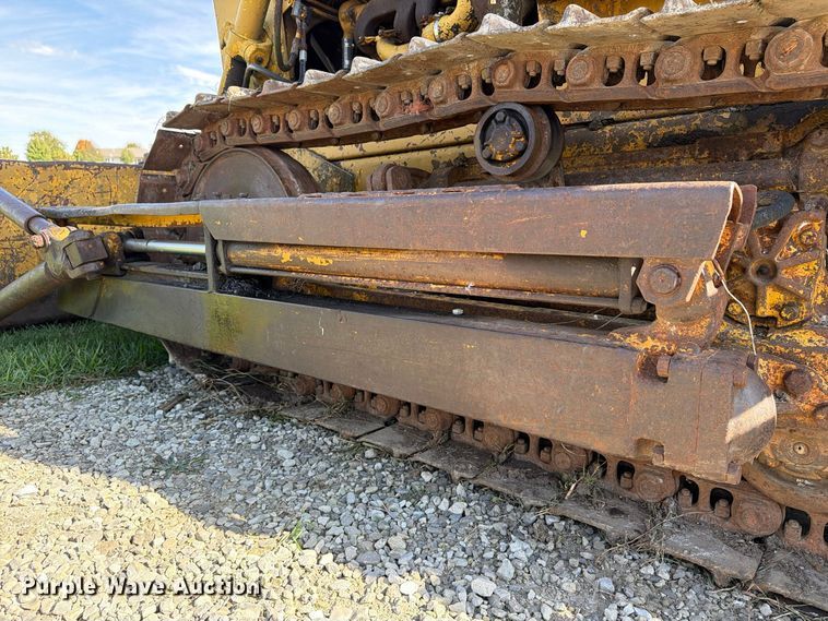 image for item EX1068 Case D1150 dozer