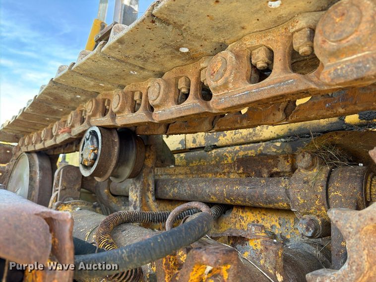 image for item EX1068 Case D1150 dozer
