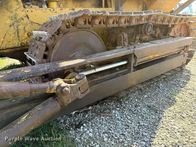 image for item EX1068 Case D1150 dozer
