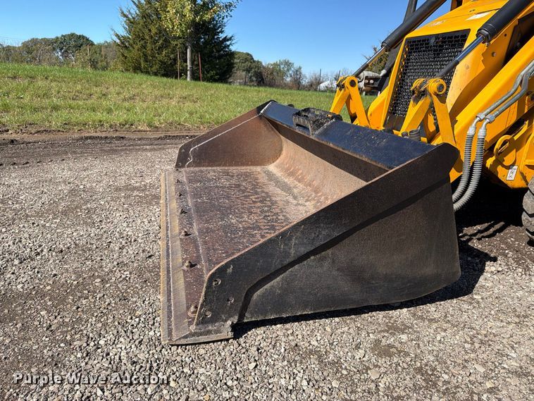 image for item EX1075 2019 JCB 1CXT HiFlow compact tracked backhoe