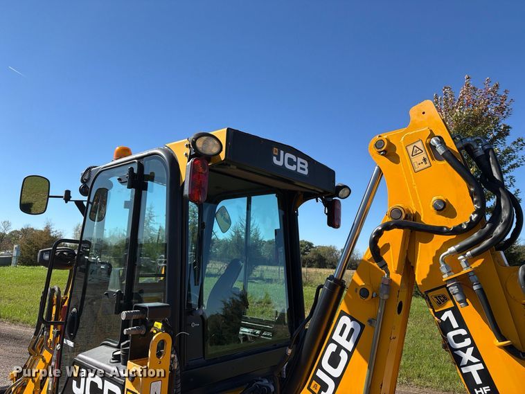 image for item EX1075 2019 JCB 1CXT HiFlow compact tracked backhoe