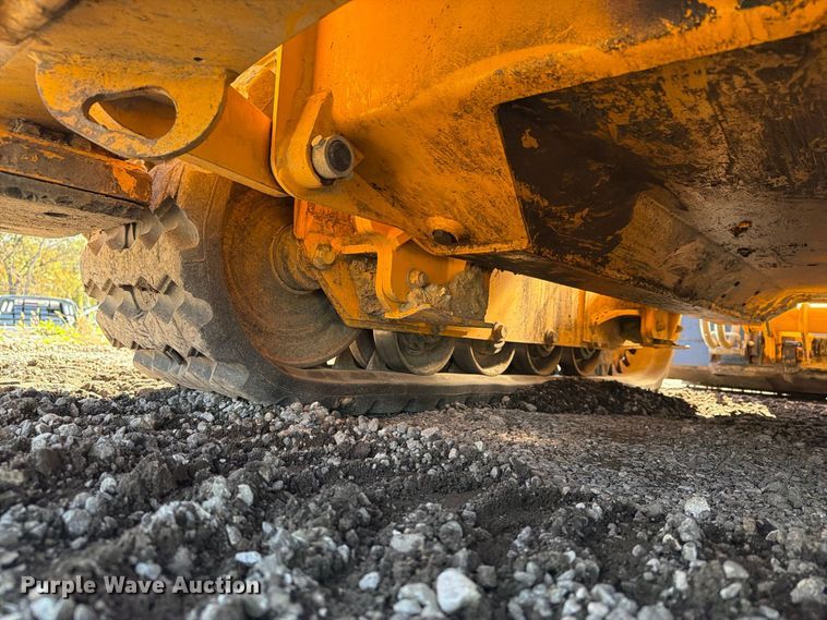 image for item EX1075 2019 JCB 1CXT HiFlow compact tracked backhoe