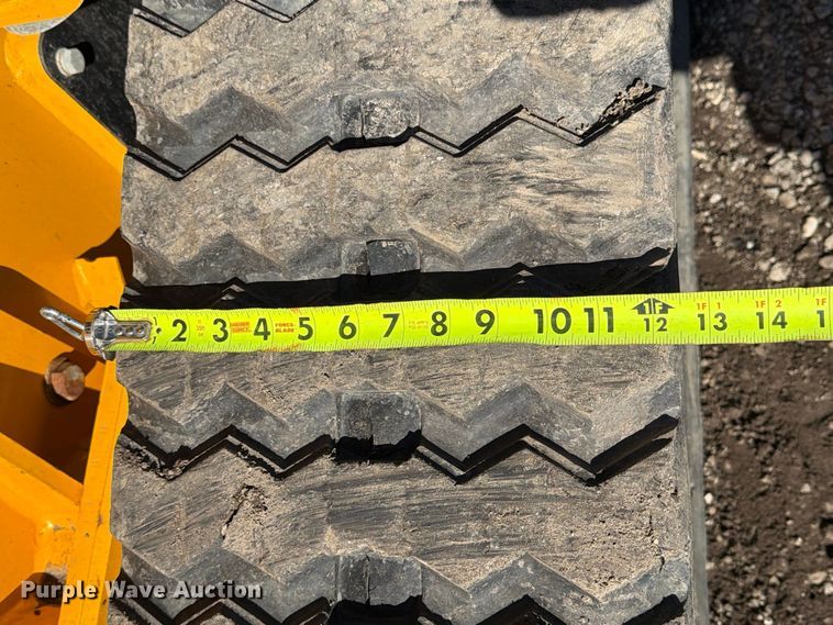 image for item EX1075 2019 JCB 1CXT HiFlow compact tracked backhoe