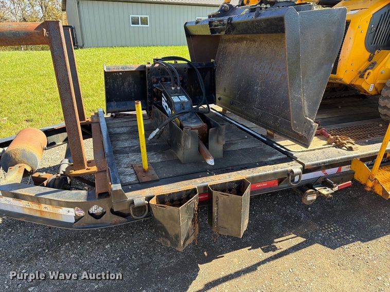 image for item EX1075 2019 JCB 1CXT HiFlow compact tracked backhoe