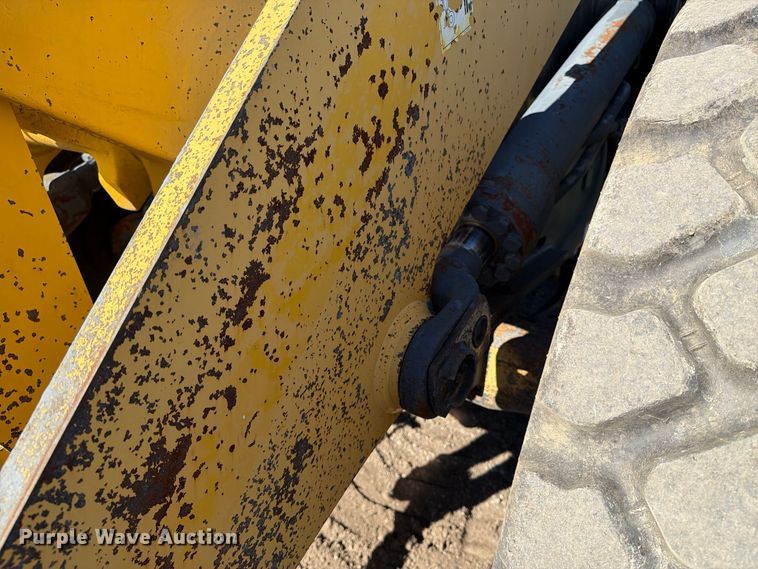 image for item EX1080 2016 Komatsu WA270 wheel loader