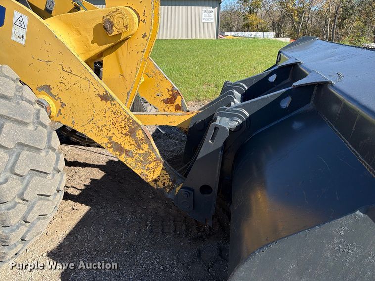 image for item EX1080 2016 Komatsu WA270 wheel loader