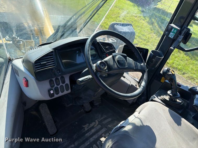 image for item EX1080 2016 Komatsu WA270 wheel loader