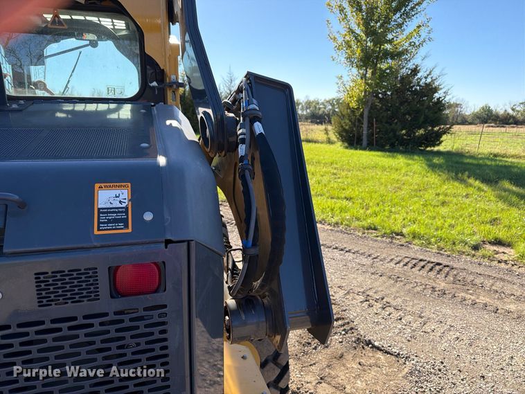 image for item EX1081 2023 John Deere 332G skid steer loader