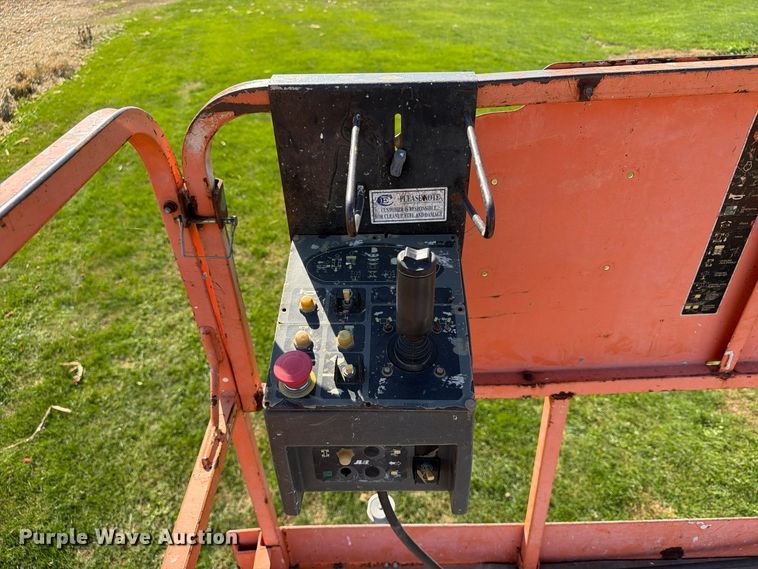 image for item EX1140 JLG 3394RT scissor lift