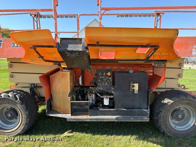 image for item EX1140 JLG 3394RT scissor lift