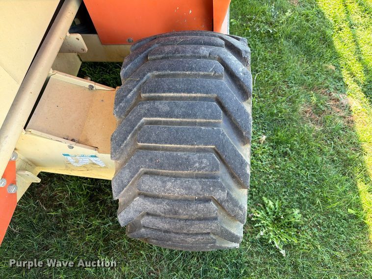 image for item EX1140 JLG 3394RT scissor lift