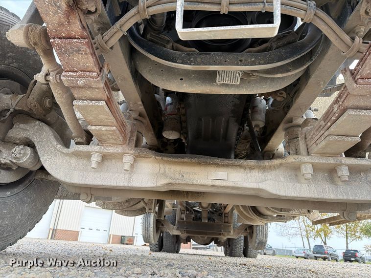 image for item EX1142 2005 International 5500i ready mix truck