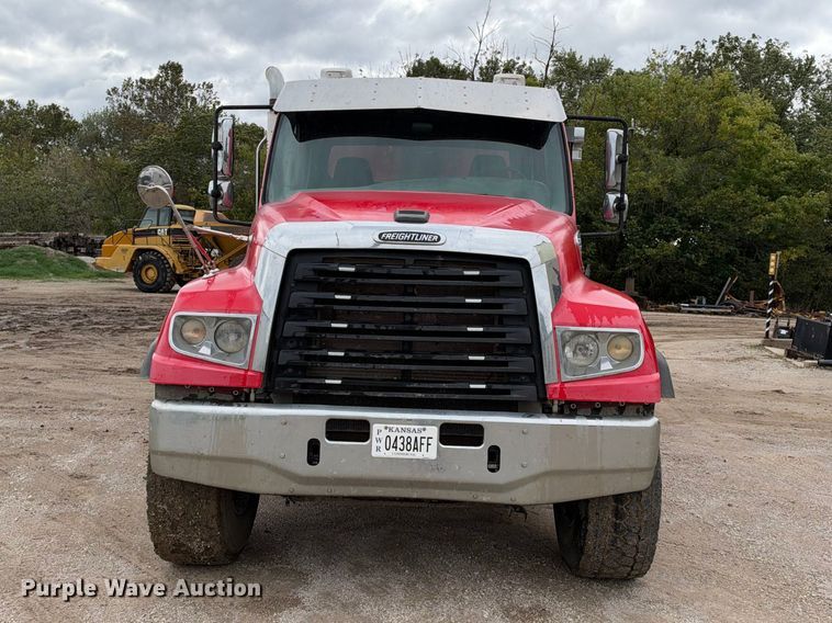 image for item EX2473 2012 Freightliner 114 SD dump truck