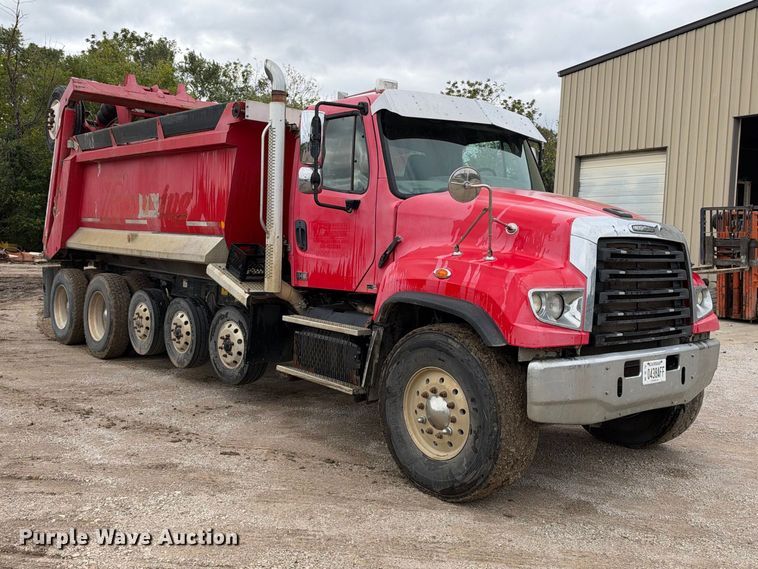 image for item EX2473 2012 Freightliner 114 SD dump truck