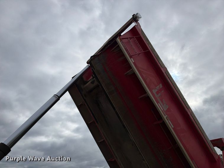 image for item EX2473 2012 Freightliner 114 SD dump truck