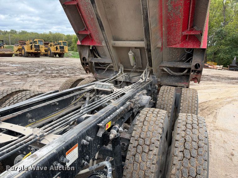 image for item EX2473 2012 Freightliner 114 SD dump truck