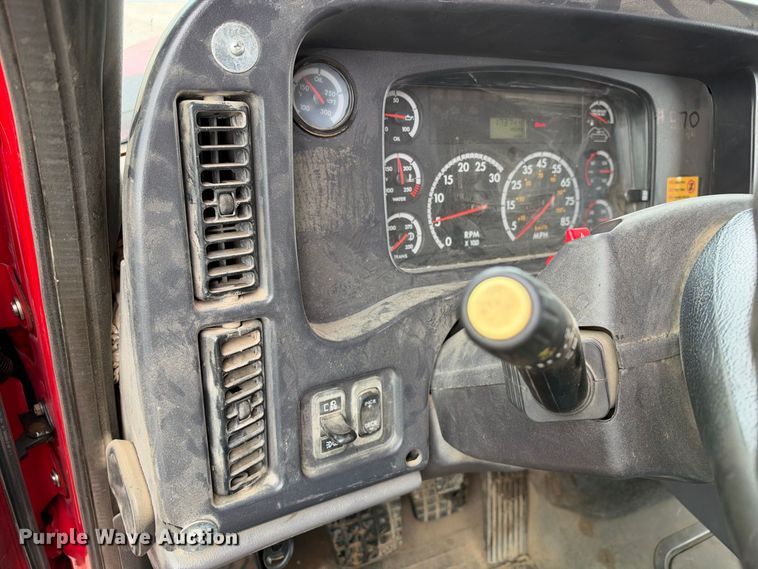 image for item EX2473 2012 Freightliner 114 SD dump truck