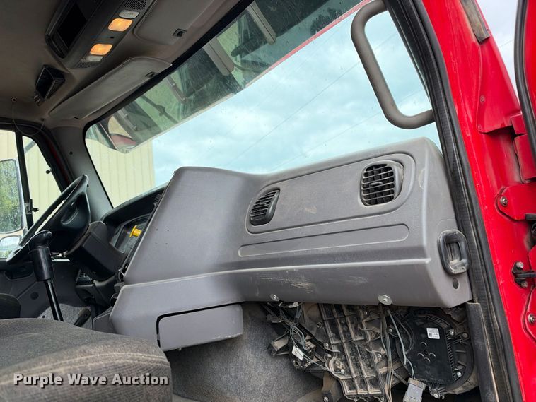image for item EX2473 2012 Freightliner 114 SD dump truck