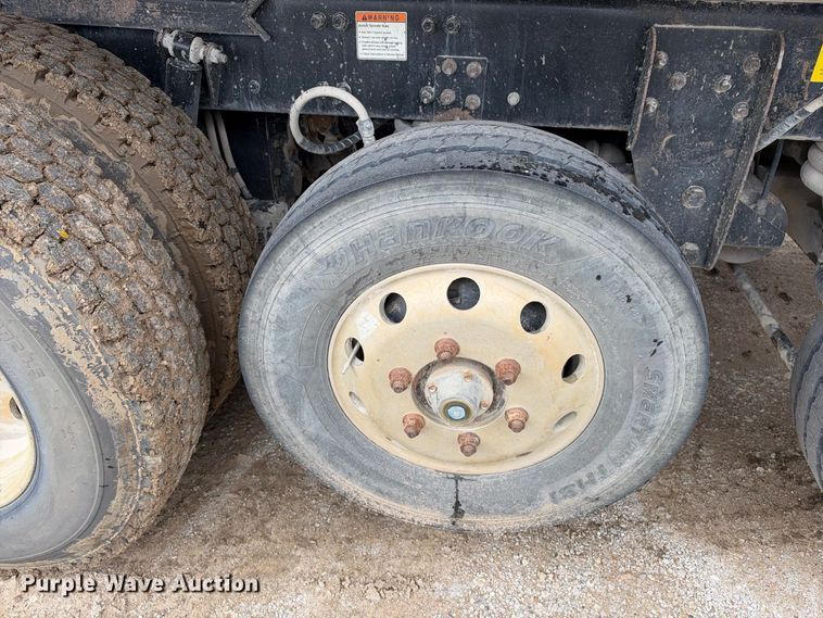 image for item EX2473 2012 Freightliner 114 SD dump truck