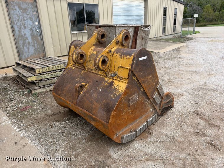 image for item EX2474 Caterpillar excavator bucket