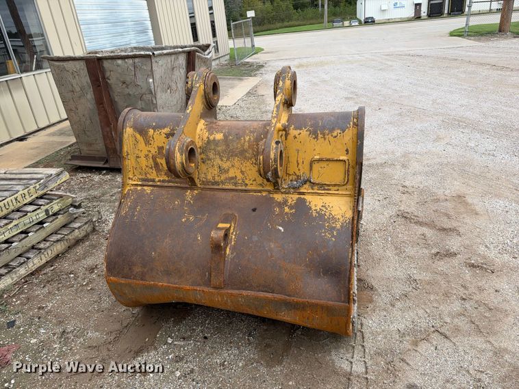 image for item EX2474 Caterpillar excavator bucket
