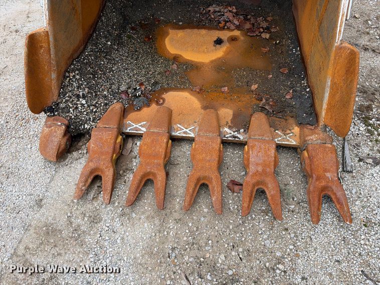 image for item EX2474 Caterpillar excavator bucket
