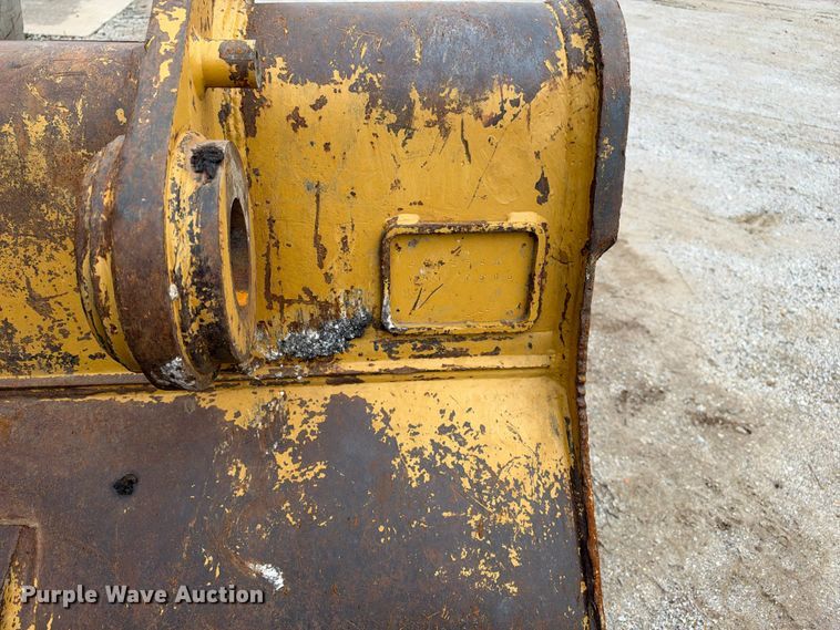 image for item EX2474 Caterpillar excavator bucket