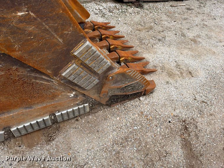 image for item EX2474 Caterpillar excavator bucket