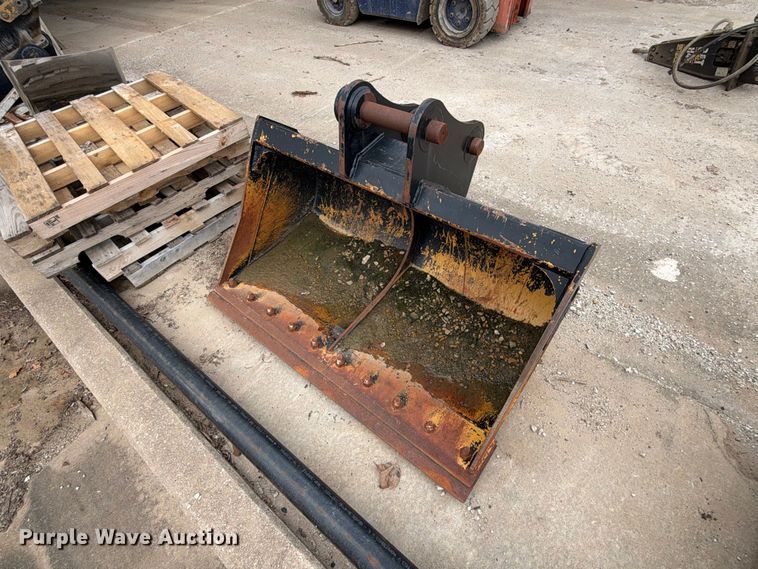 image for item EX2475 2021 Fleco excavator bucket