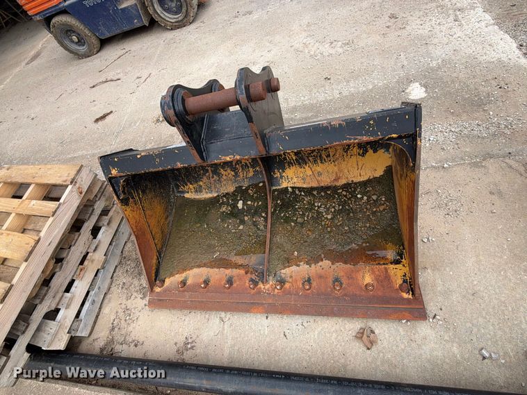 image for item EX2475 2021 Fleco excavator bucket
