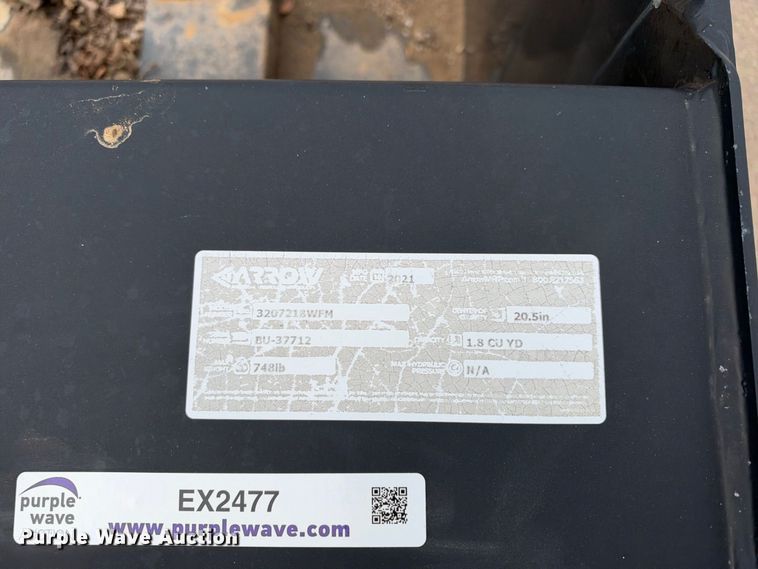 image for item EX2477 2021 Arrow forklift dump bucket