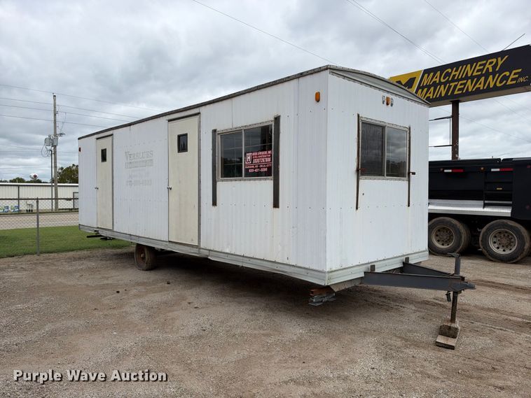 image for item EX2482 2000 TSI office trailer