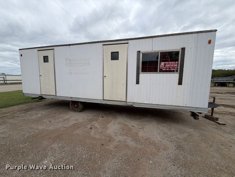 image for item EX2482 2000 TSI office trailer