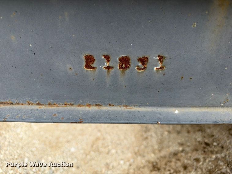 image for item EX2482 2000 TSI office trailer