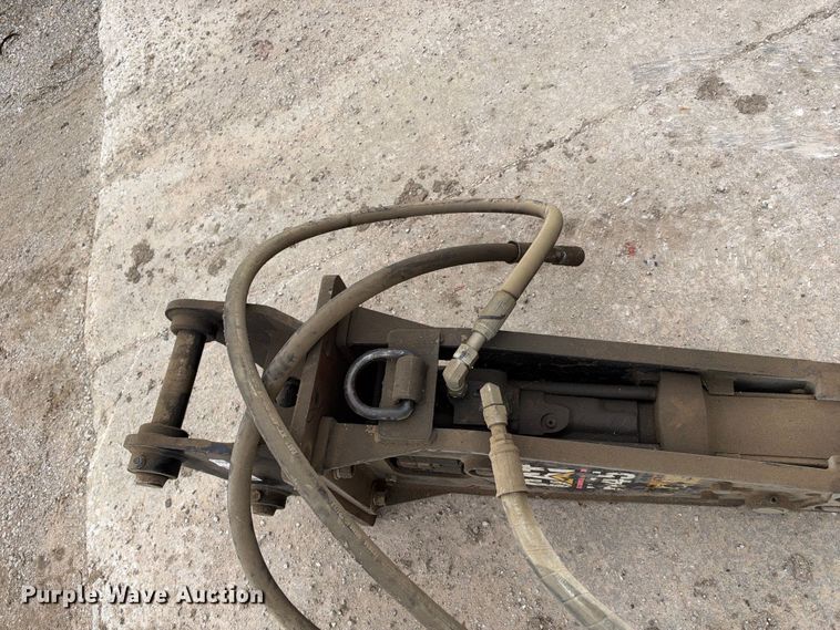 image for item EX2483 Caterpillar H45 excavator breaker