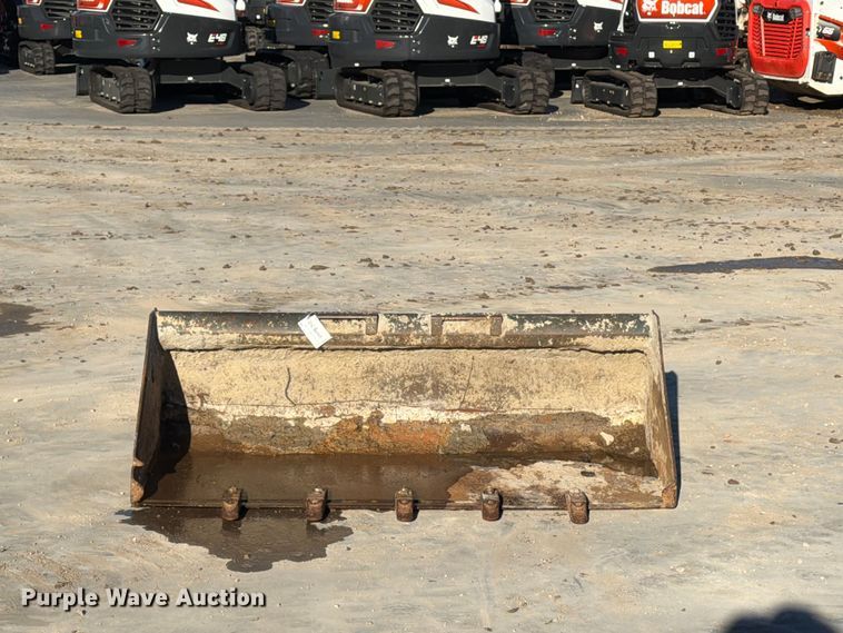 image for item EX4403 Skid steer bucket