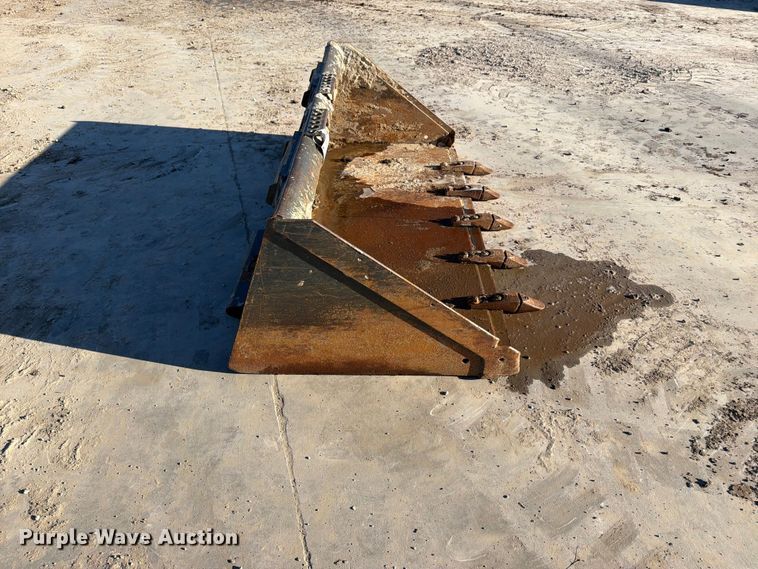 image for item EX4403 Skid steer bucket