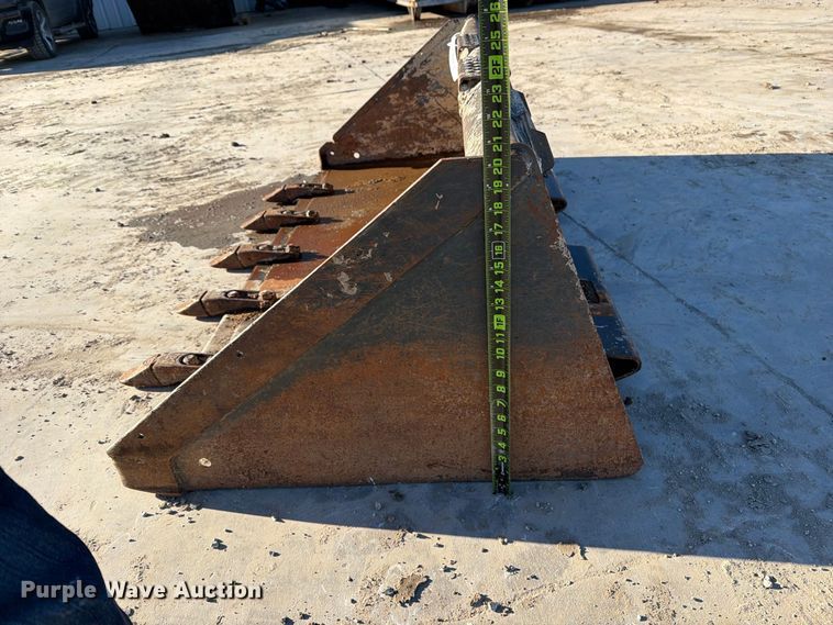 image for item EX4403 Skid steer bucket