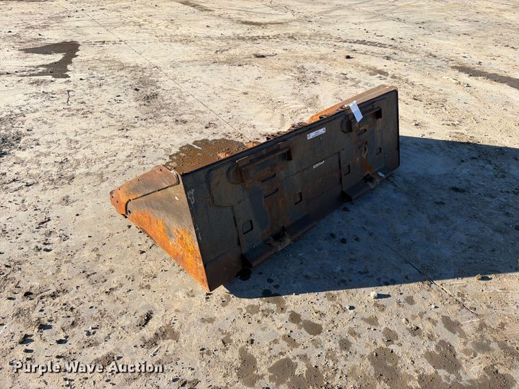 image for item EX4404 Skid steer bucket
