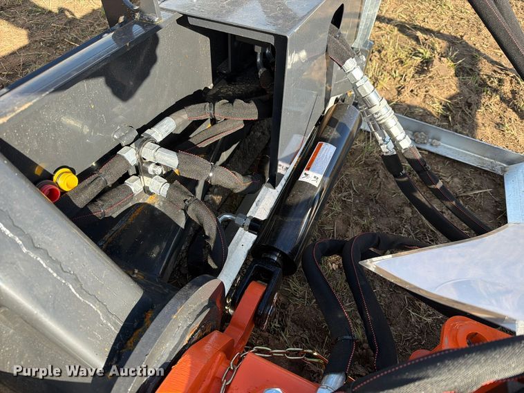 image for item EX4423 2026 Wolverine RG05 skid steer five-claw rock and tree transport attachment 