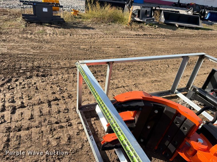image for item EX4423 2026 Wolverine RG05 skid steer five-claw rock and tree transport attachment 