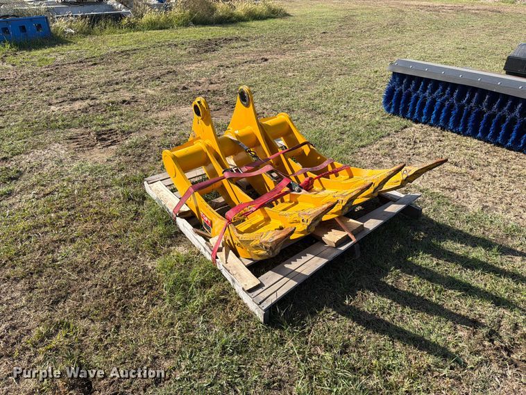 image for item EX4432 2025 TOFT TOFTO8R excavator rake