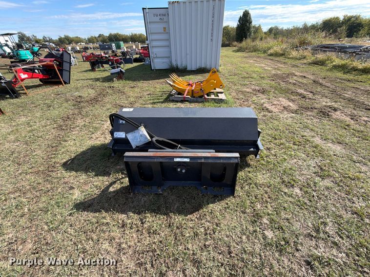 image for item EX4433 2025 Arteer ASSB-72W skid steer broom