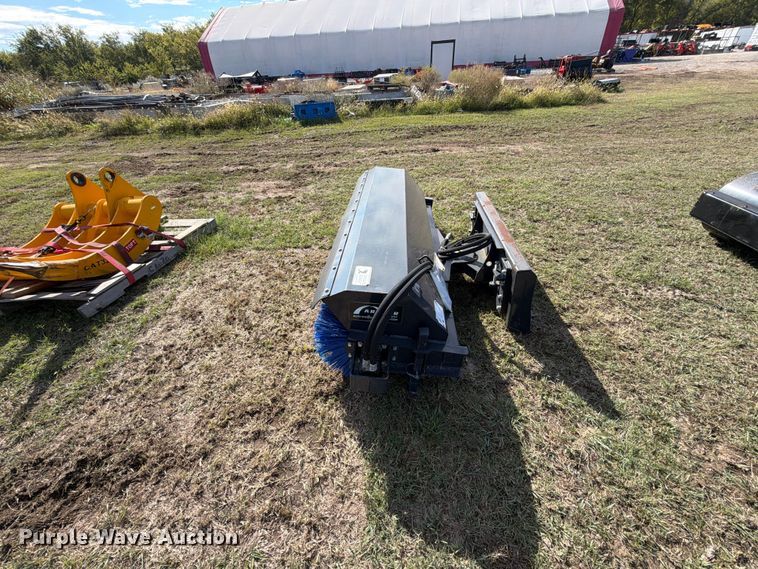 image for item EX4433 2025 Arteer ASSB-72W skid steer broom