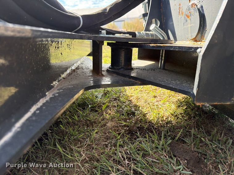 image for item EX4433 2025 Arteer ASSB-72W skid steer broom